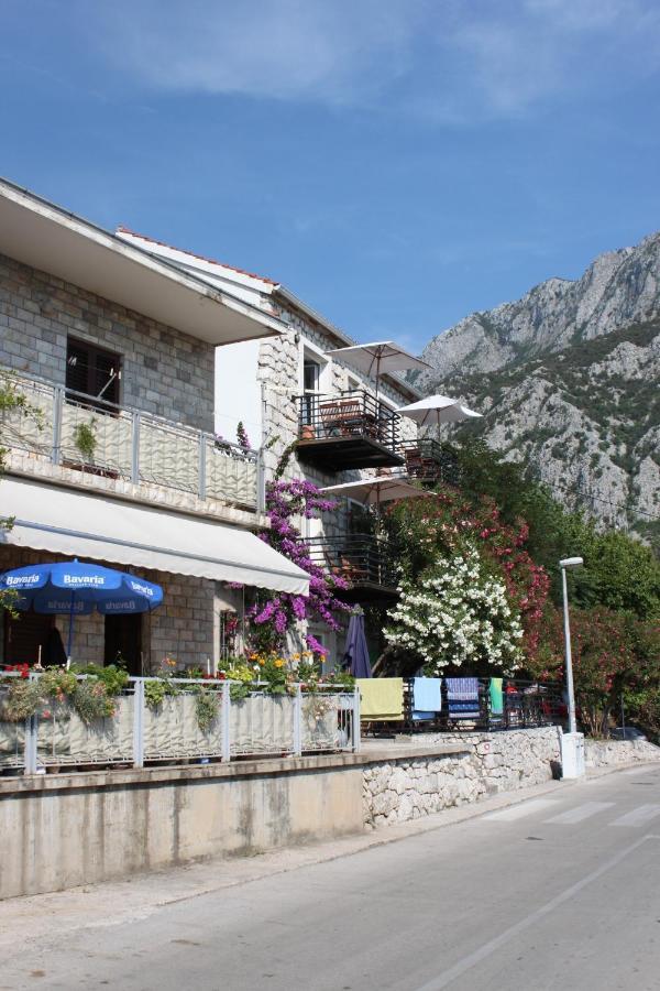 Apartments By The Sea Gradac, Makarska - 6661 Градац Екстериор снимка