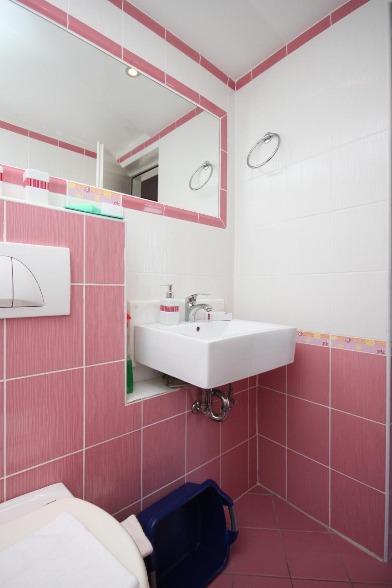 Apartments By The Sea Gradac, Makarska - 6661 Градац Стая снимка