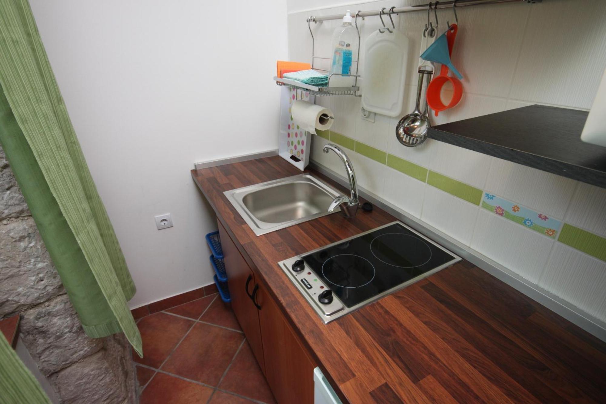 Apartments By The Sea Gradac, Makarska - 6661 Градац Стая снимка